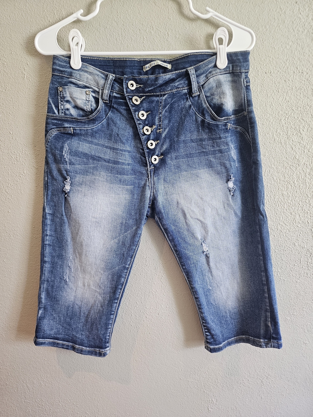 Place du Jour Distressed Bermuda Jean Shorts Button Fly Stretch Deni EU 38 US 8